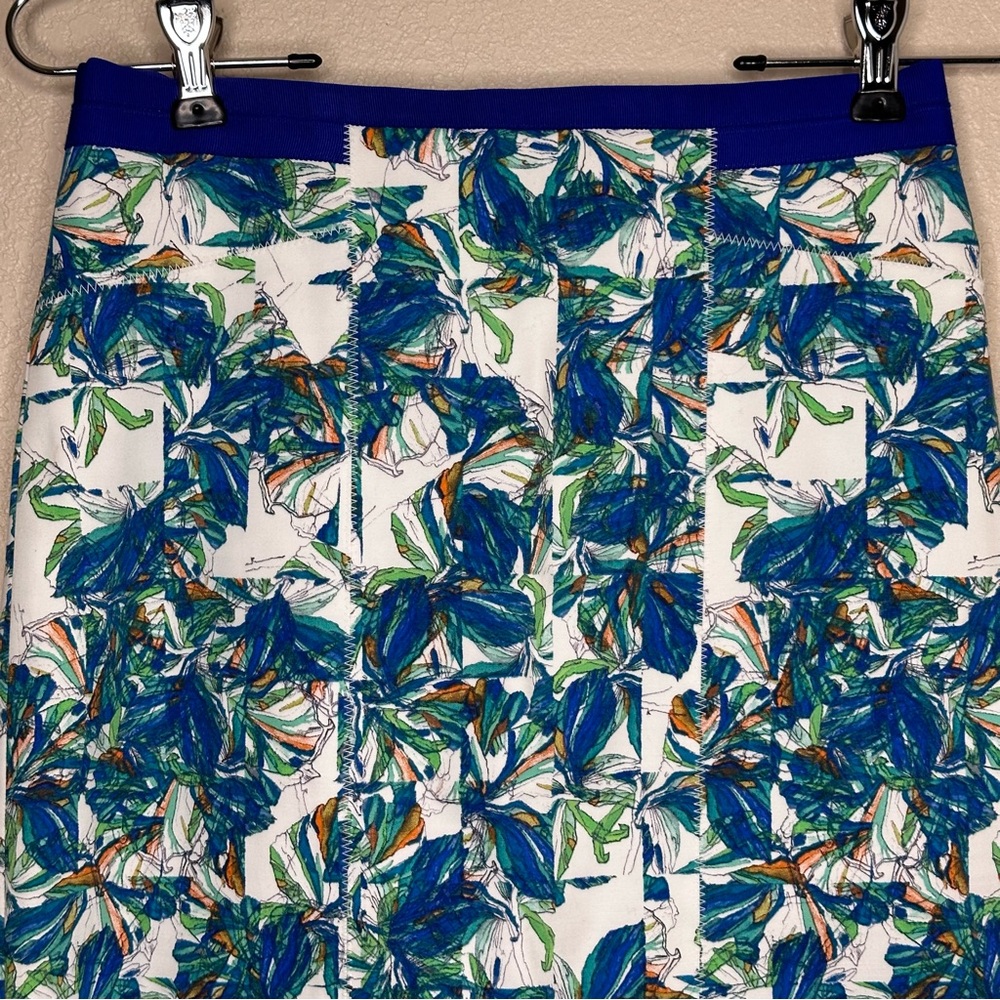 Club Monaco Francis Blue Floral Pencil Skirt size 0 - Picture 2 of 7